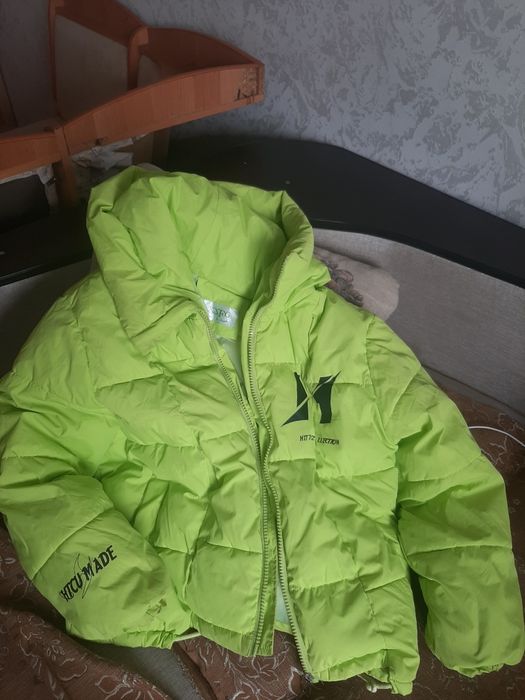 Продам куртку весна