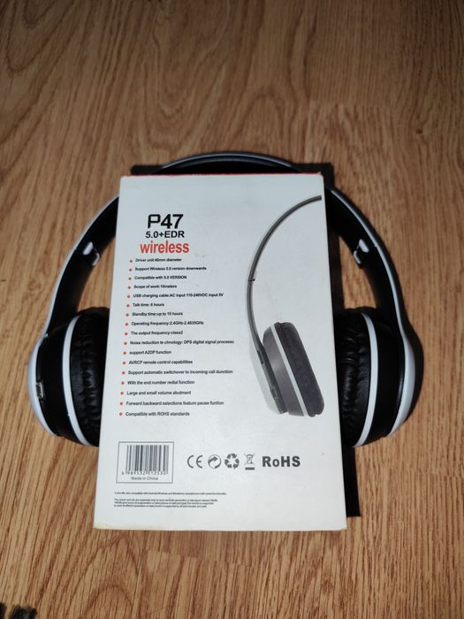 Vând căști Wireless