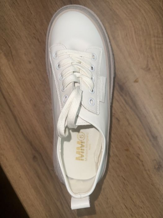 Продам кеды абсолютно новые