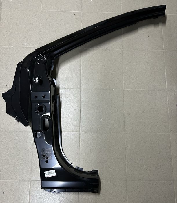 Передняя стойка кузова внешняя левая LEXUS RX 4