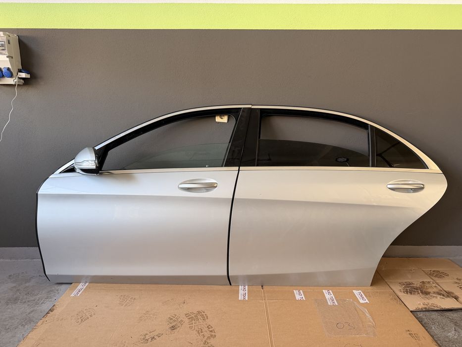 Usa Fata / Spate Usi Stanga Mercedes W222 S Class 2013-2017