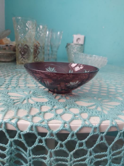 Продам хрустальные салатницы