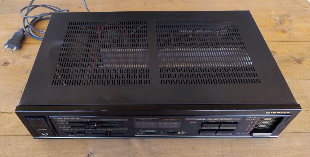 Pioneer F-447L + Pioneer SA-770 / Vintage Hi-Fi комплект