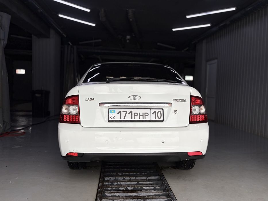 Продам Приору хэтчбек 2014 г.в.