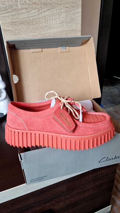 Обувки Signature