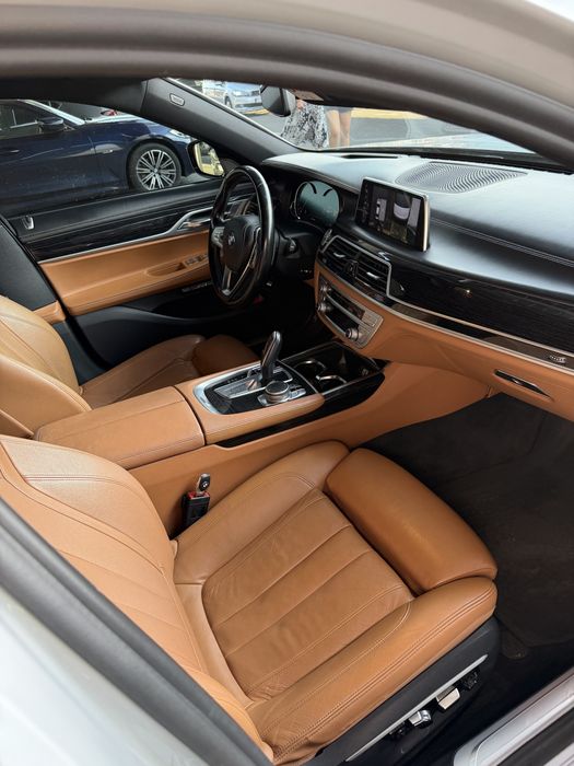 BMW Seria 7 2017 — imagine 4