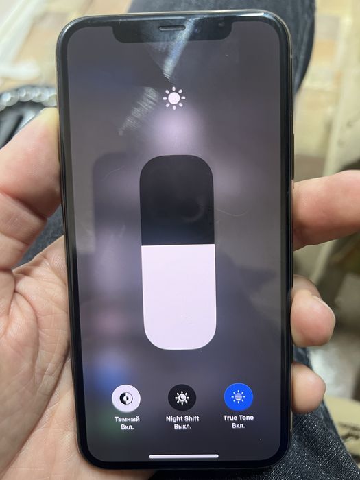 Продаю Айфон 11 Pro