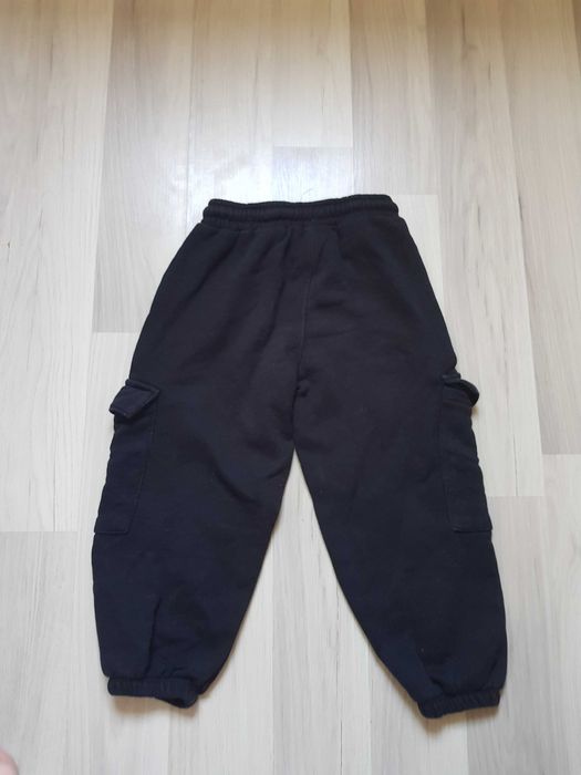 Zara – pantaloni cargo, 5 ani