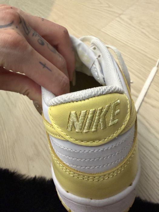 Nike Dunk Galbeni