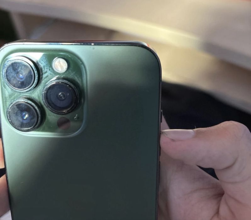 Iphone 13 Pro 100% baterie