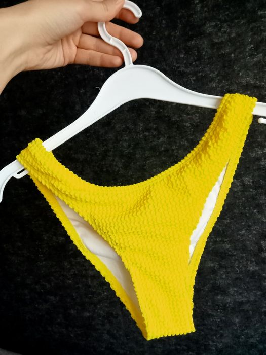 Продам купальник новый