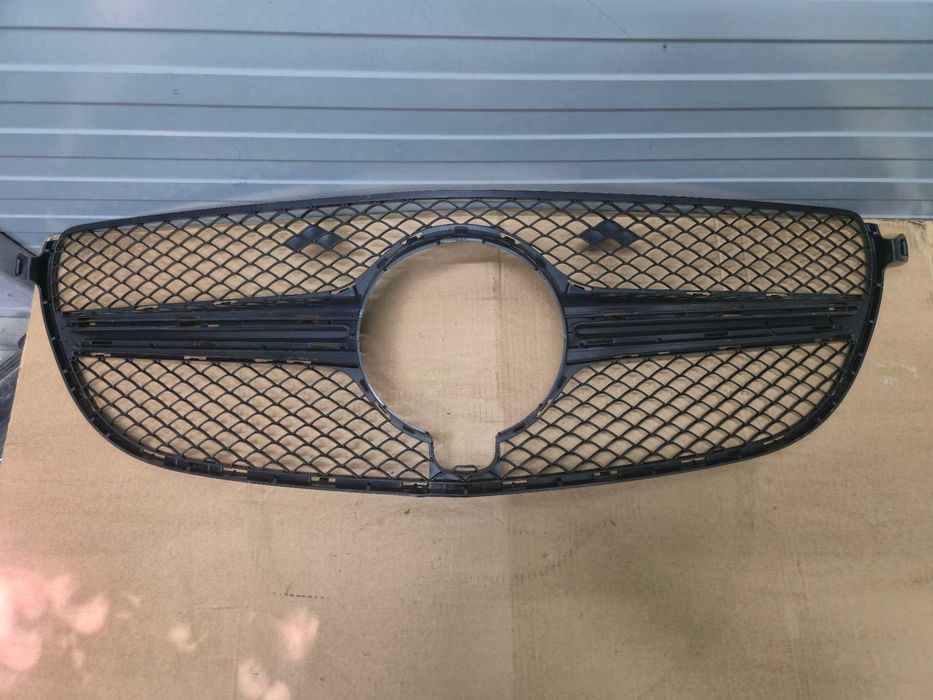 Grila bara centrala Mercedes GLE COUPE C292 W292 AN 2015-2019 Cod A2928850054