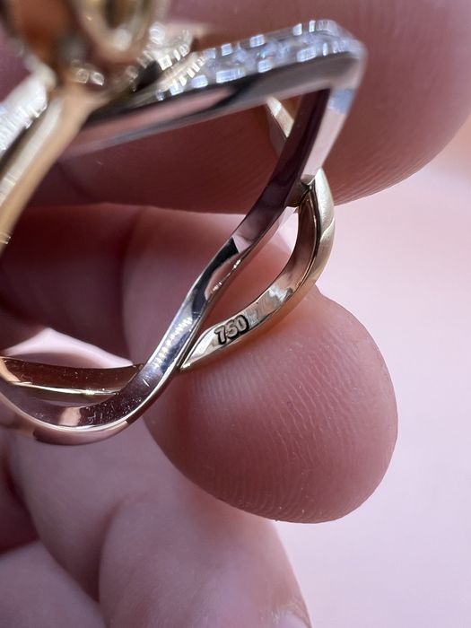 Продам золотое кольцо.