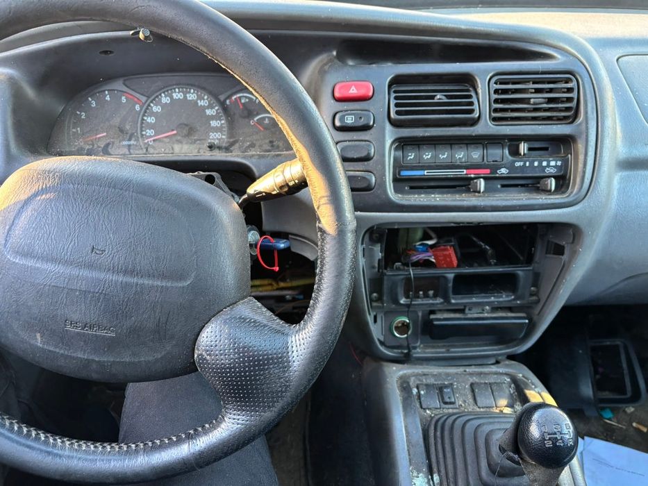 Suzuki grand vitara 2.0hdi 2002 на части