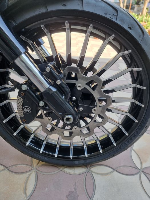 Harley-davidson v-rod tuning sotiladi