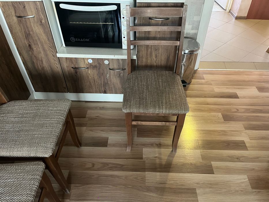 Холна маса с 4 стола