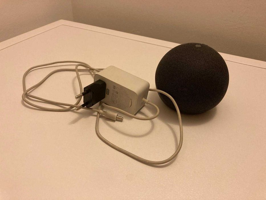 Boxa Alexa Echo Dot 4 cu asistent vocal