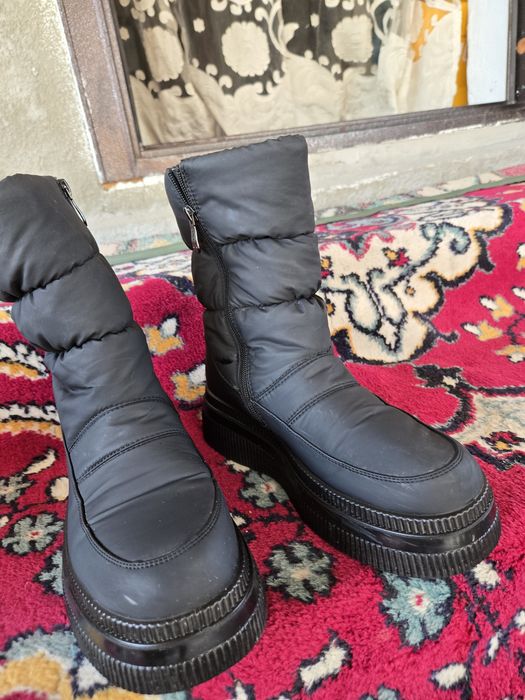 Продам зимние ботинки
