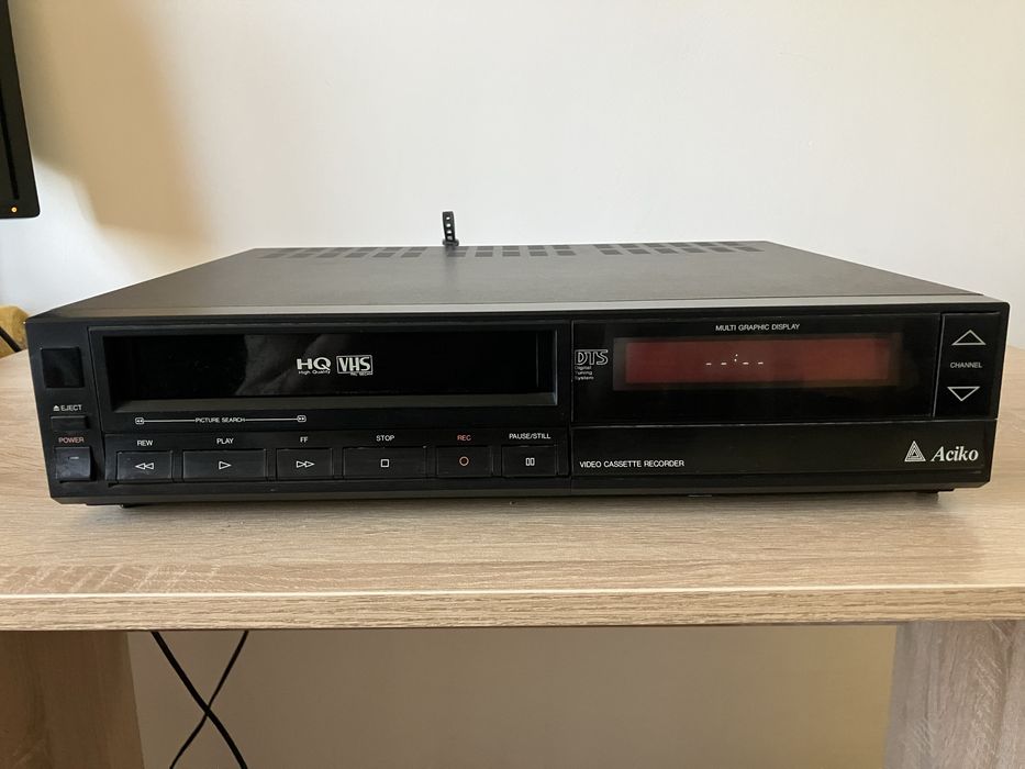 Видеокасетофон Aciko Model NO: AVR4