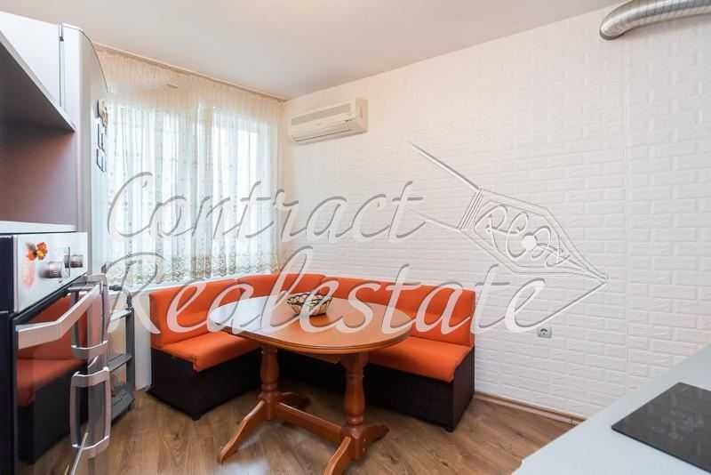 Нов Двустаен Обзаведен Бриз !