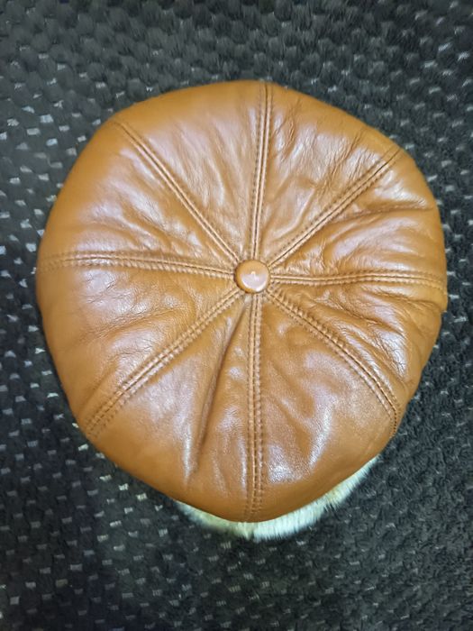 Елегантно дамско кепе от естествена телешка кожа