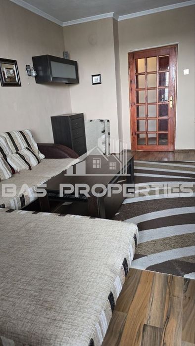 Продава се Тристаен апартамент в София, Красно село - 79 кв.м за 2557 €/кв.м - Снимка #2
