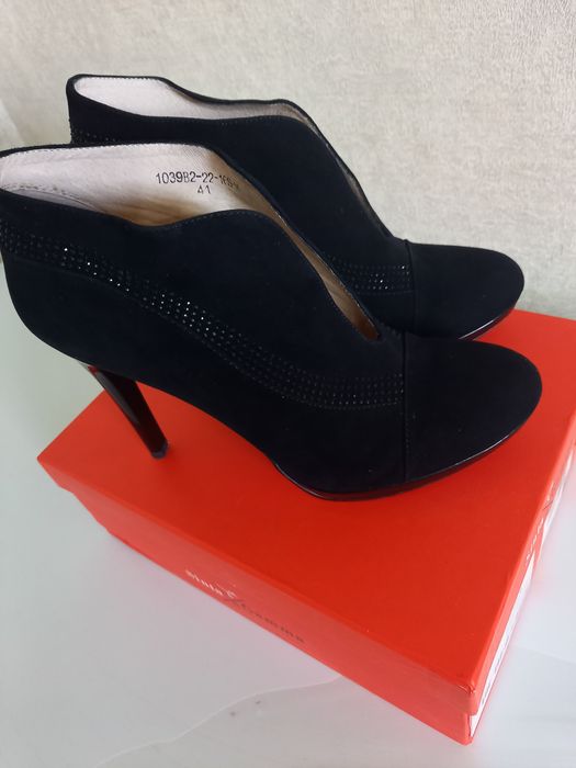 Продам ботильоны!