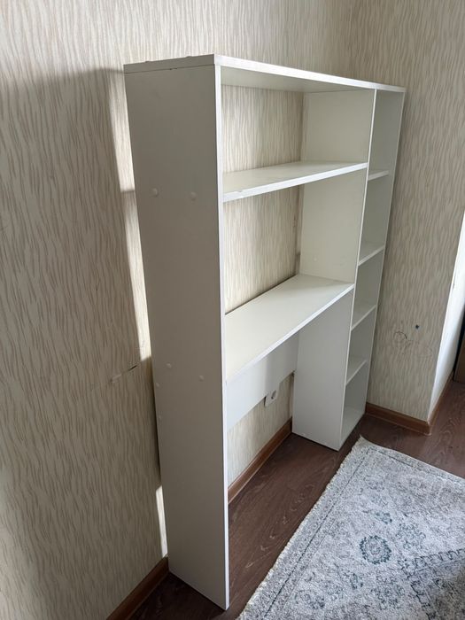 Продам шкаф книжный