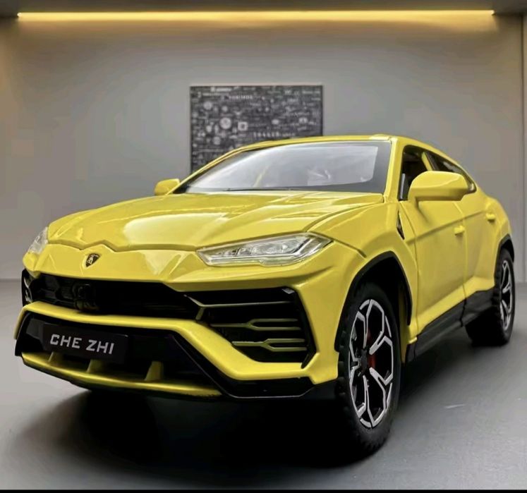 Jucarie macheta auto Lamborghini Urus, noua, scara 1:24