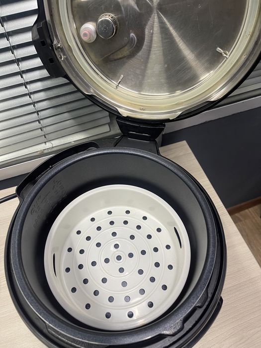 Мультиварка-скороварка Redmond RMC-PM504