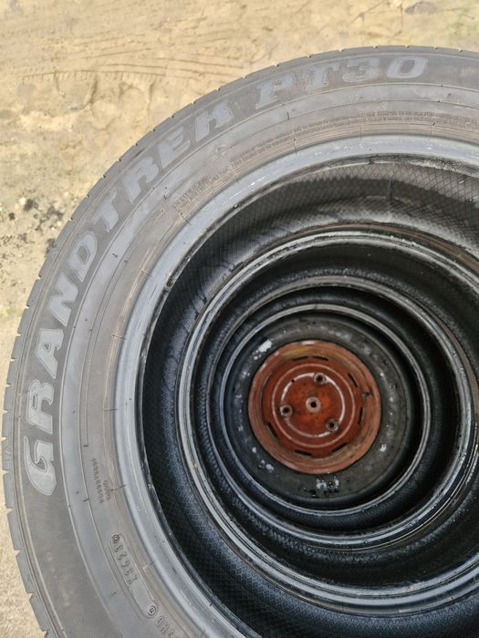 225 60 18  Dunlop 2023