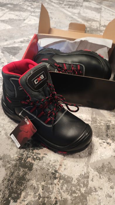 Bocanci de lucru CXS Rock Granite S3, Au fier în bot/Mărimea 42/150lei