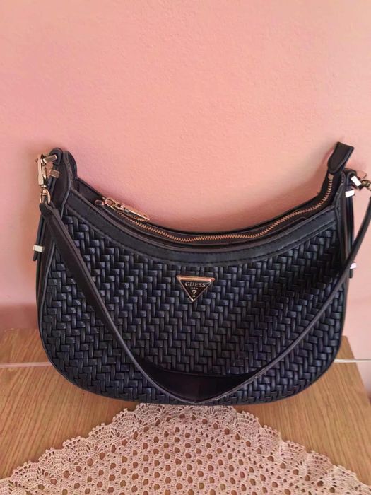 Чанта Guess MURIELLE