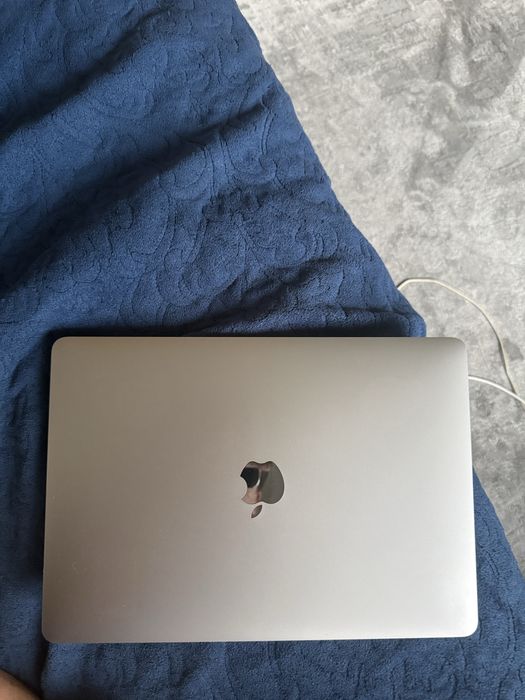 Macbook air m1 2020