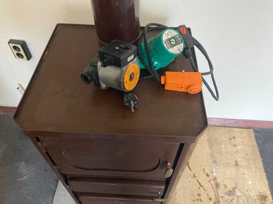 Камина на дърва с водна риза