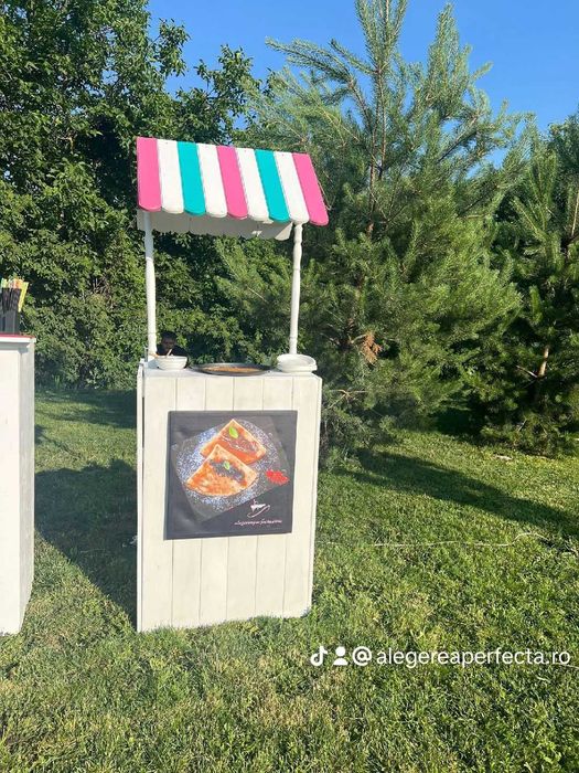 Toneta de limonada , vata de zahar , clătite , pop corn , hott dog