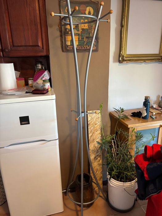 Закачалка за дрехи