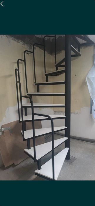 Лестница винтовая