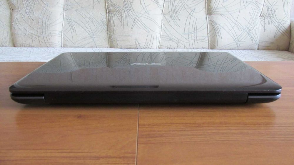 17.3 инча Asus с i5-7200,DDR4,SSD