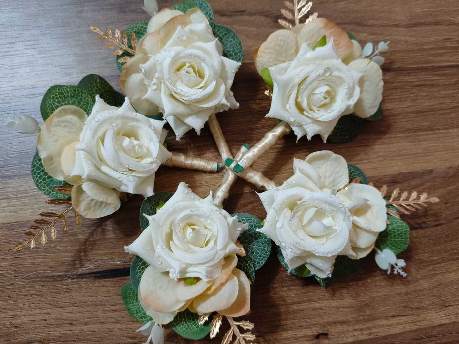 Lumânări nuntă/botez, buchete mireasă/nașă, cocarde , brățări de nuntă