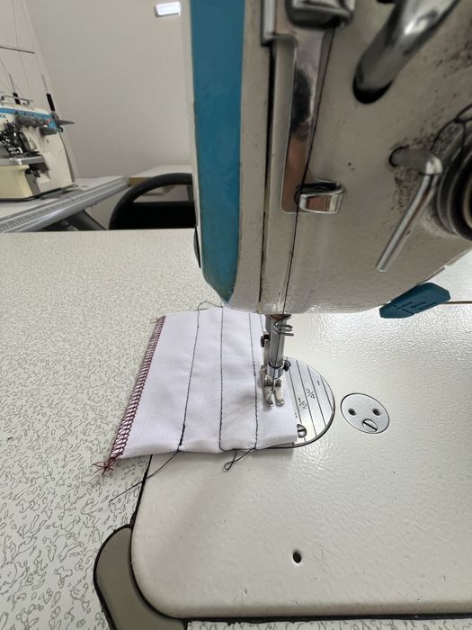 Срочно продам швейную машинку