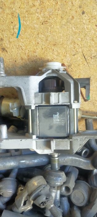 Продаю мотор стиральной машины