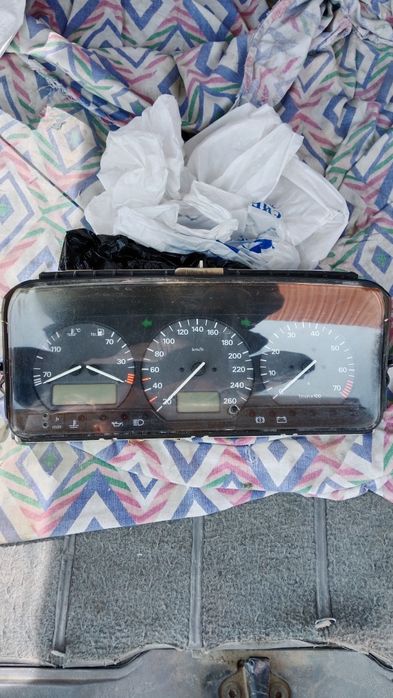 Щиток приборов пассат.