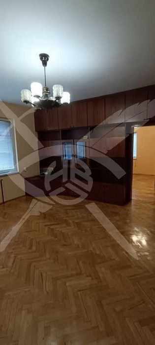 Дава се под наем Етаж от къща в София, Редута - 134 кв.м за 648.21 € - Снимка #3