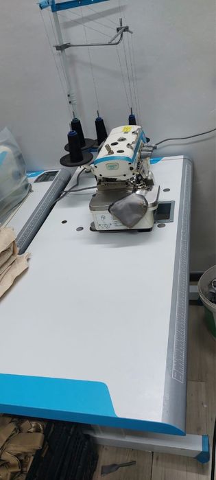 Jack E4s оберлок машинасы сатылады келісімі бар