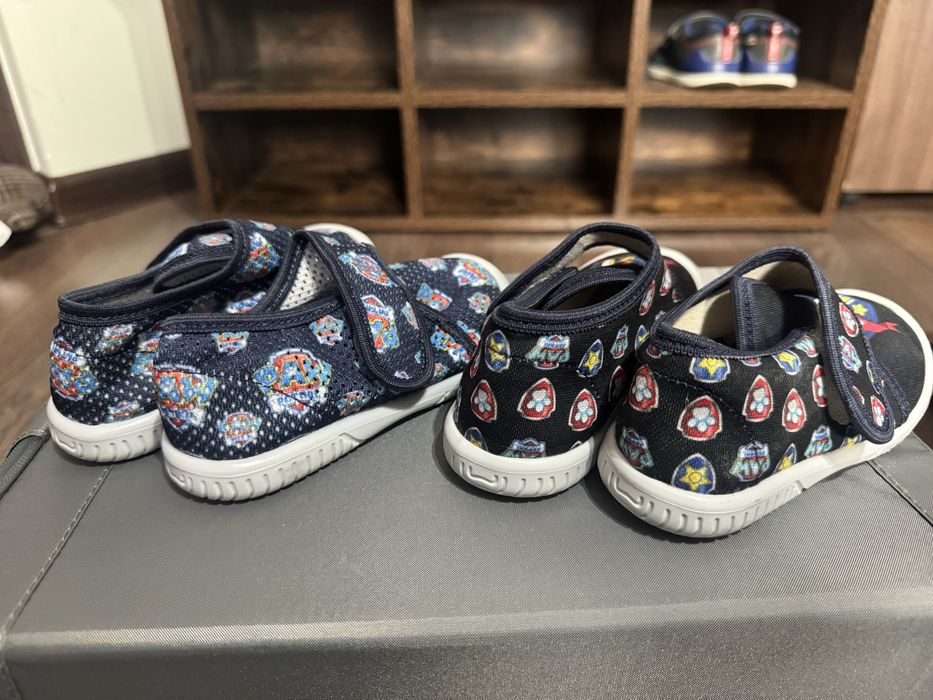 Детски пантофи за момче