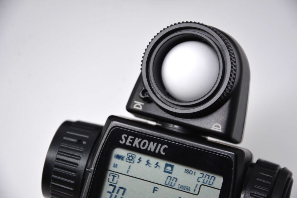 Светломер Sekonic L-758DR