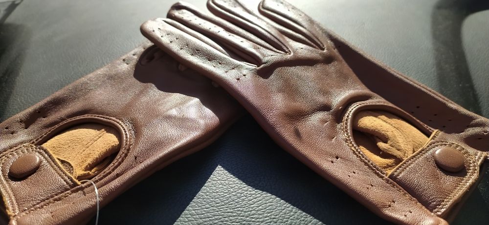 Кожени шофьорски ръкавици