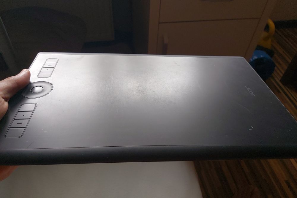Tableta Wacom Intuos Pro, mărime M