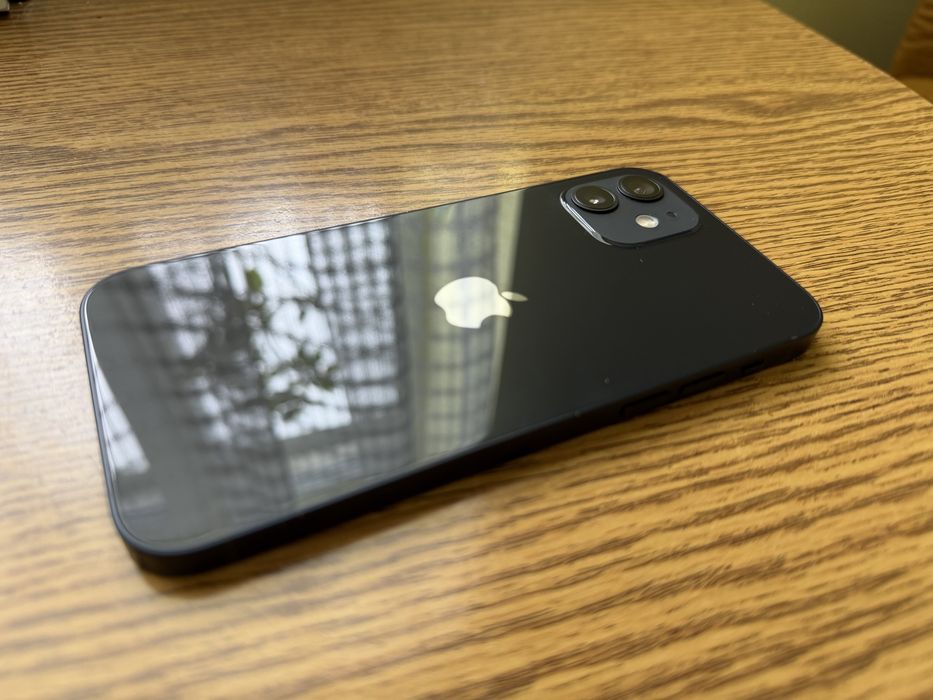 Iphone 12 folosit-ca nou